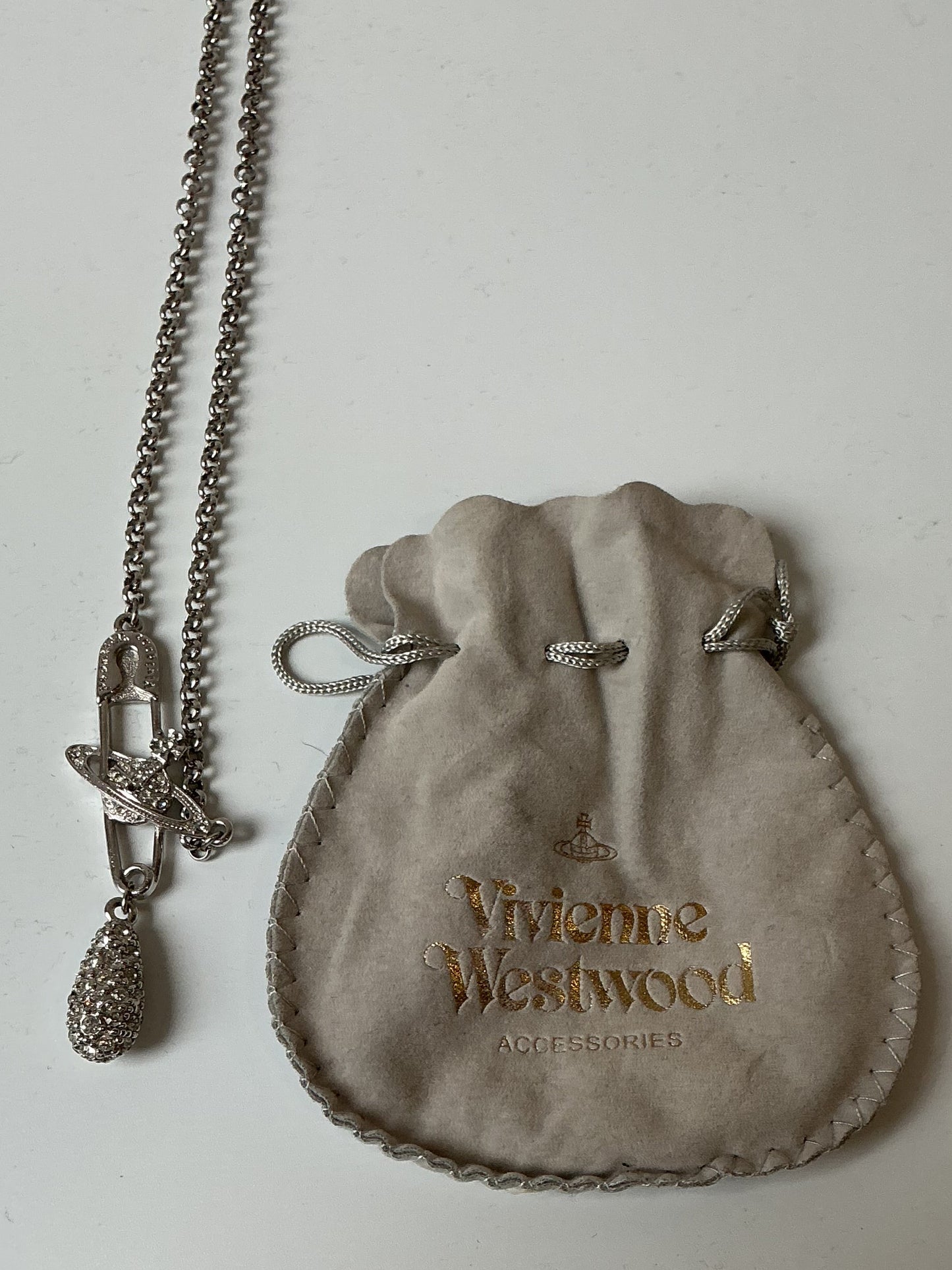 VIVIENNE WESTWOOD Lucrece Pendant Necklace