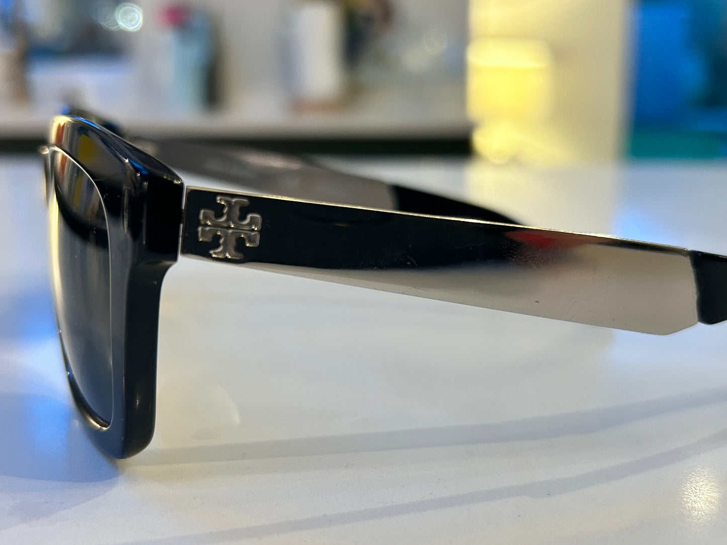 TORY BURCH Black Sunglasses