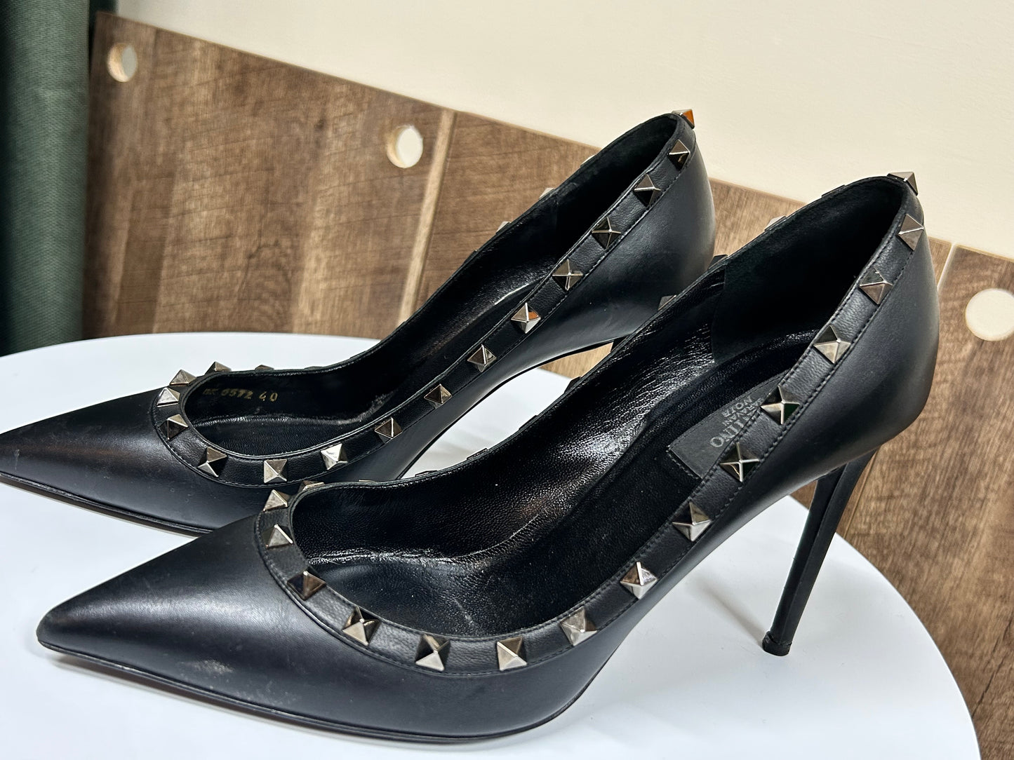 VALENTINO Rockstud Black Size 40/7