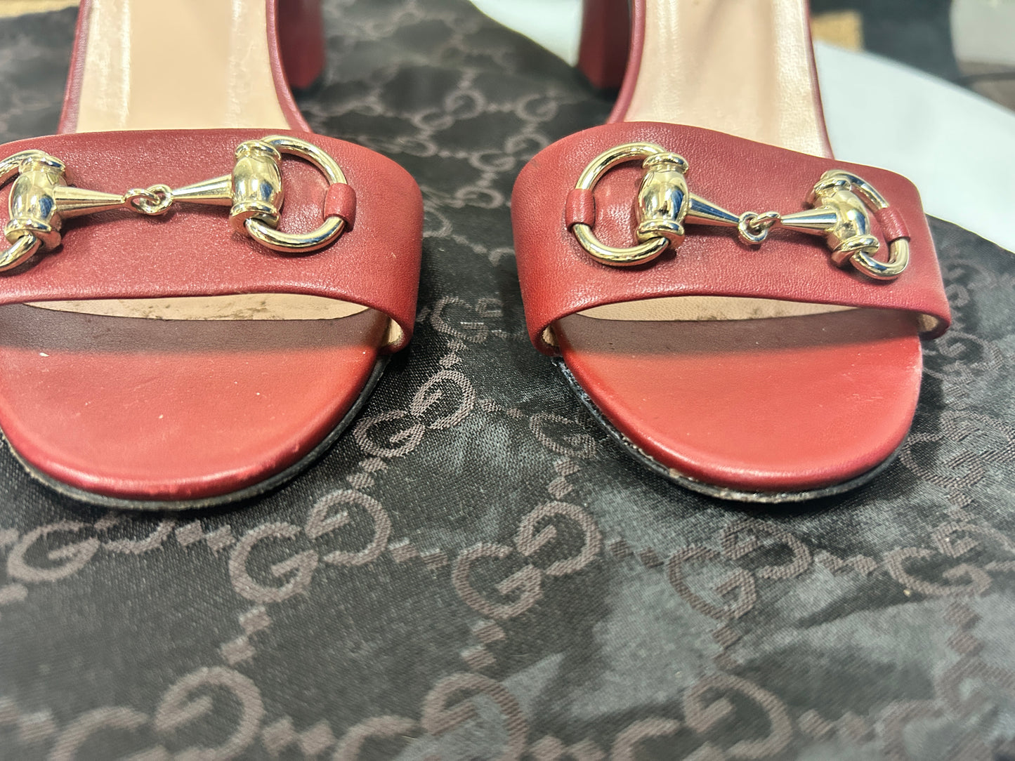 GUCCI horsebit ankle strap leather sandals in Rosso Ancora size 5