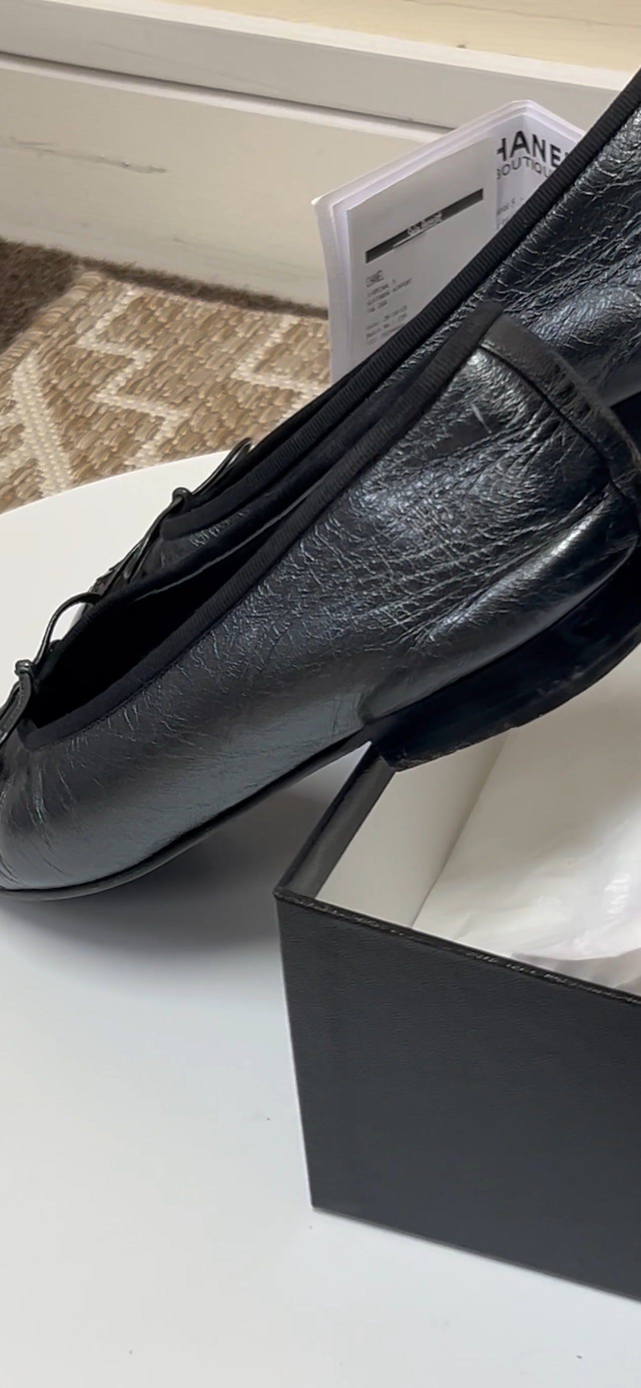 CHANEL Size 5/38 Ballet Flats. lambskin and patent calfskin