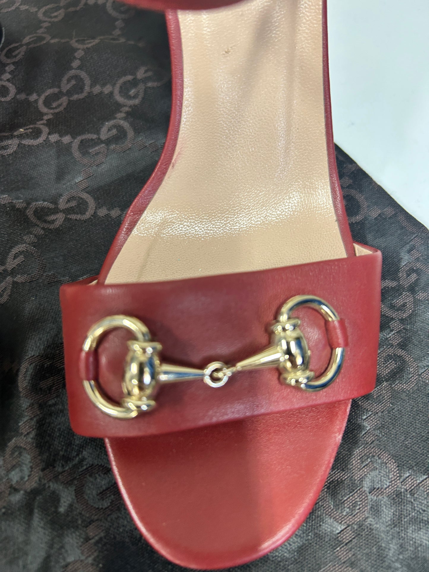 GUCCI horsebit ankle strap leather sandals in Rosso Ancora size 5