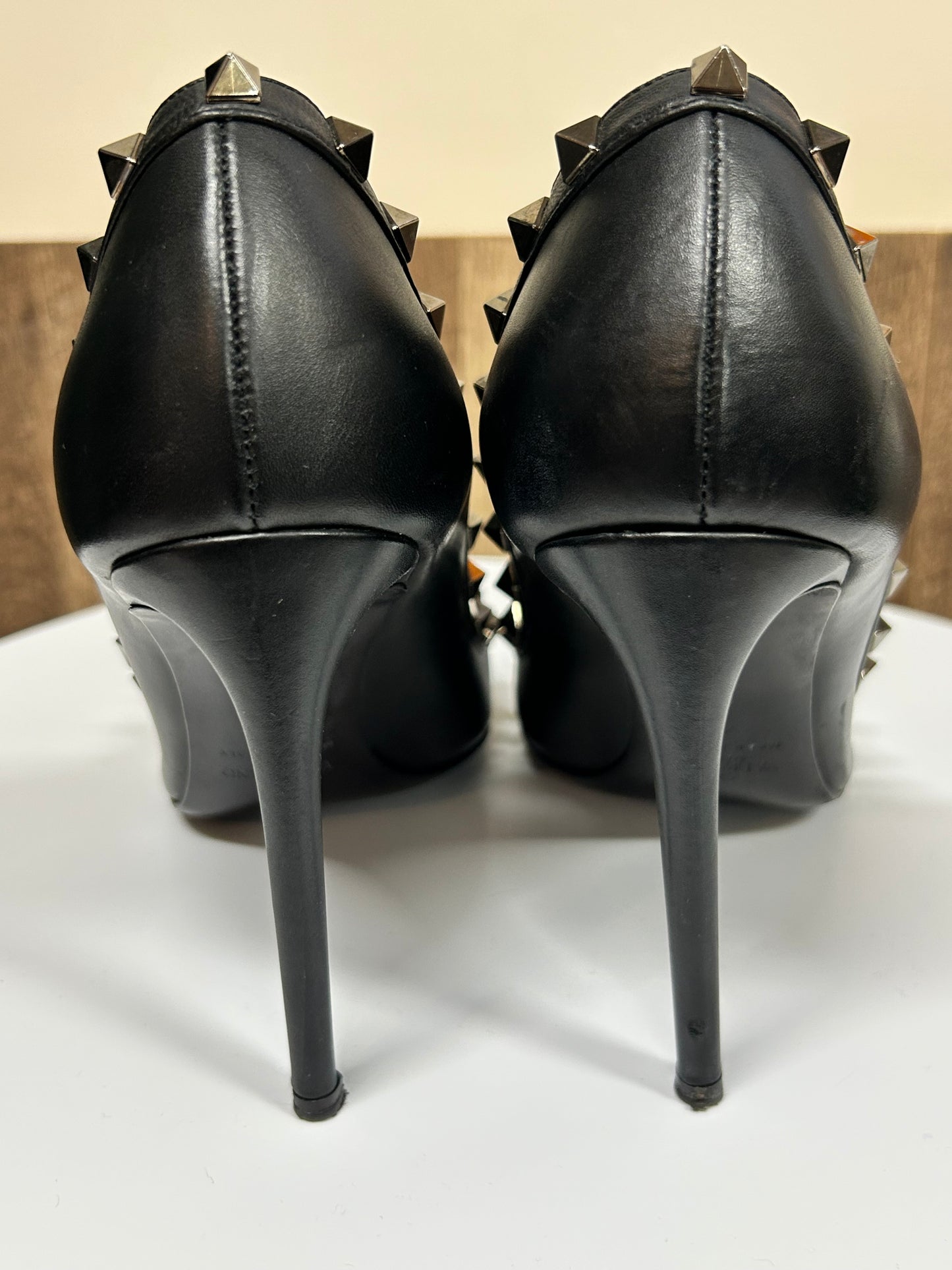 VALENTINO Rockstud Black Size 40/7